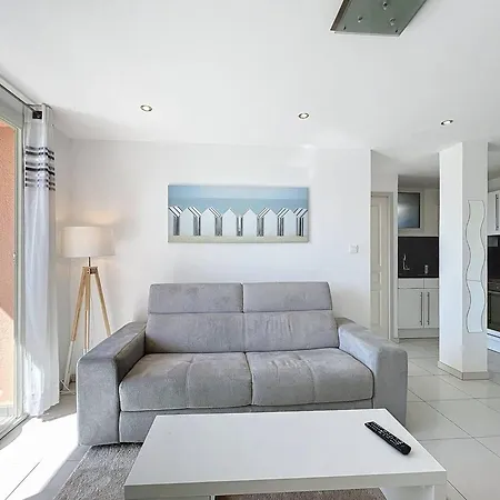 Apartment Moderne Et Lumineux A 2 Pas De La Plage, Parking Inclus - Fr-1-770-27 *
